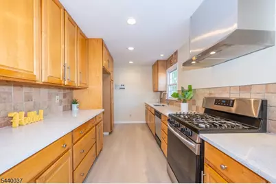 4 Van Duyne Ave, Riverdale, NJ 07457 - Photo 15