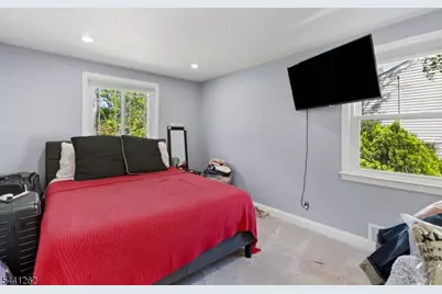 42 Brandon Ave, Livingston, NJ 07039 - Photo 23