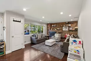 42 Brandon Ave, Livingston, NJ 07039 - Photo 3