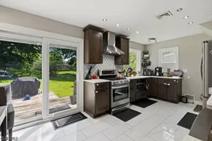 42 Brandon Ave, Livingston, NJ 07039 - Photo 9