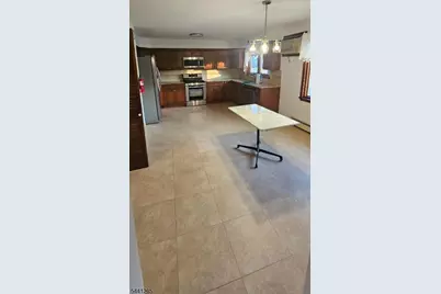 212 Falmouth Ave, Elmwood Park, NJ 07407 - Photo 9