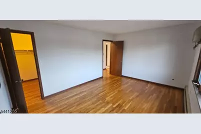 212 Falmouth Ave, Elmwood Park, NJ 07407 - Photo 5