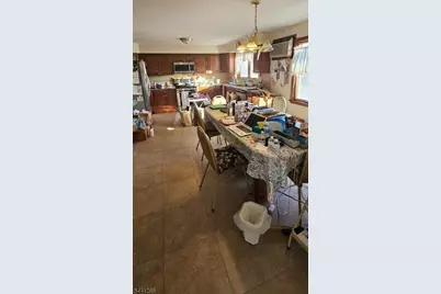 212 Falmouth Ave, Elmwood Park, NJ 07407 - Photo 7