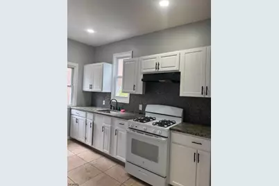 105 N Munn Ave, East Orange, NJ 07017 - Photo 5