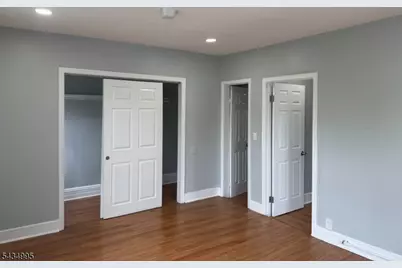 105 N Munn Ave, East Orange, NJ 07017 - Photo 9