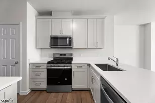 19 S Davenport St, Somerville, NJ 08876 - Photo 9