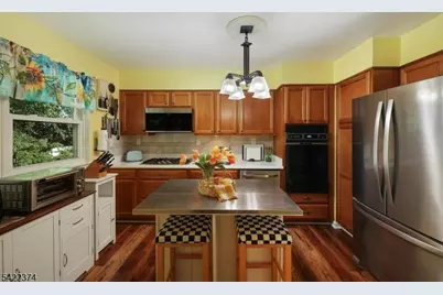 45 Fieldstone Dr, Somerville, NJ 08876 - Photo 13