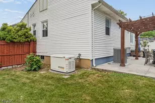 336 Darby Ln, Mountainside, NJ 07092 - Photo 41