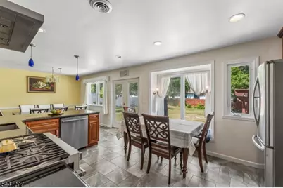 336 Darby Ln, Mountainside, NJ 07092 - Photo 17
