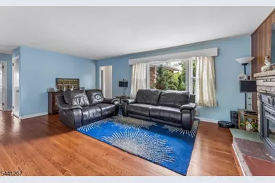 336 Darby Ln, Mountainside, NJ 07092 - Photo 9