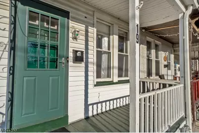 19 Railroad Ave, Phillipsburg, NJ 08865 - Photo 1