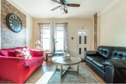 19 Railroad Ave, Phillipsburg, NJ 08865 - Photo 5