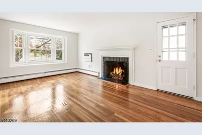 585 Trinity Pl Unit C, Westfield, NJ 07090 - Photo 5