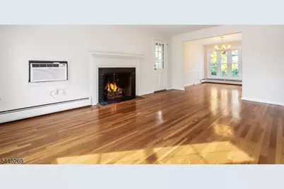 585 Trinity Pl Unit C, Westfield, NJ 07090 - Photo 3