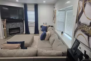 315 E 3rd Ave, Roselle, NJ 07203 - Photo 5