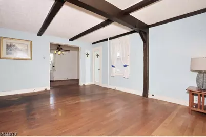 49 S Franklin Ave, Bergenfield, NJ 07621 - Photo 7