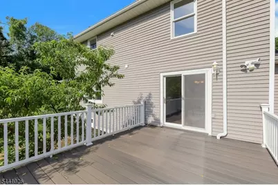 32 Bellows Ln, Montville Township, NJ 07082 - Photo 31