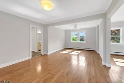 32 Bellows Ln, Montville Township, NJ 07082 - Photo 7