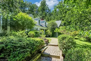 225 Sunlit Dr, Warren Township, NJ 07059 - Photo 27