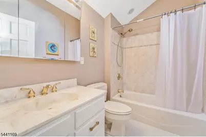7 Farview Dr, Clinton Township, NJ 08801 - Photo 41