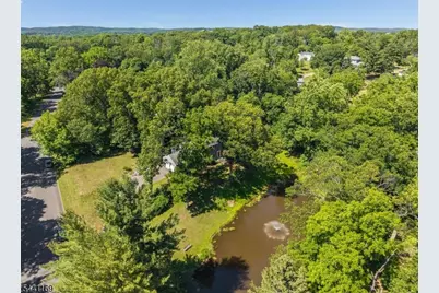 7 Farview Dr, Clinton Township, NJ 08801 - Photo 9