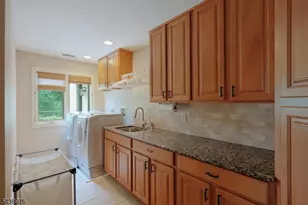 2 Estelle Pl, Cranford Township, NJ 07016 - Photo 35