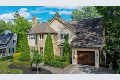 2 Estelle Pl, Cranford Township, NJ 07016 - Photo 5
