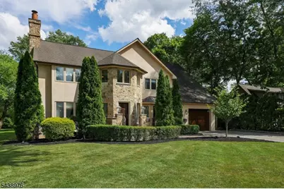 2 Estelle Pl, Cranford Township, NJ 07016 - Photo 3