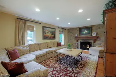2 Estelle Pl, Cranford Township, NJ 07016 - Photo 13