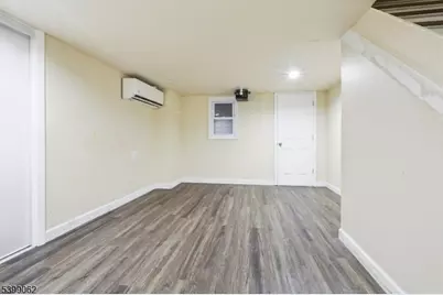 822 Pompton Ave #2, Cedar Grove, NJ 07009 - Photo 39