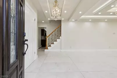 822 Pompton Ave #2, Cedar Grove, NJ 07009 - Photo 25