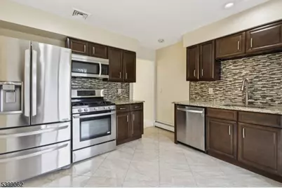 822 Pompton Ave #2, Cedar Grove, NJ 07009 - Photo 31