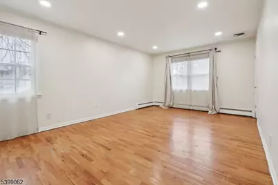 822 Pompton Ave #2, Cedar Grove, NJ 07009 - Photo 35