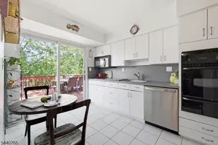 71 Clover Hill Dr, Mount Olive, NJ 07836 - Photo 9
