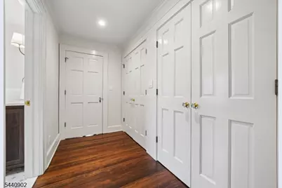 27 Pine Grove Ave, Summit, NJ 07901 - Photo 17