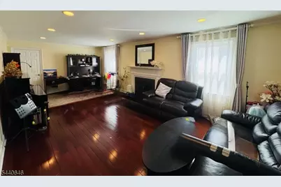 44 Greenwood Dr, Millburn, NJ 07041 - Photo 7
