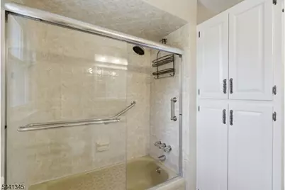 102 Robin Way, Readington, NJ 08853 - Photo 31