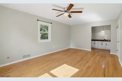 102 Robin Way, Readington, NJ 08853 - Photo 25