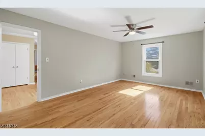 102 Robin Way, Readington, NJ 08853 - Photo 23
