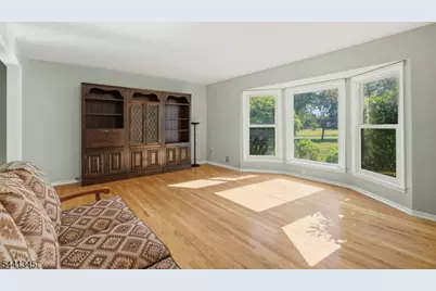 102 Robin Way, Readington, NJ 08853 - Photo 9