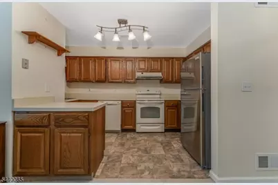 25 Augusta Dr, Clinton Township, NJ 08801 - Photo 13