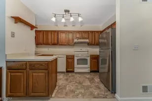 25 Augusta Dr, Clinton Township, NJ 08801 - Photo 13