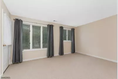 25 Augusta Dr, Clinton Township, NJ 08801 - Photo 17