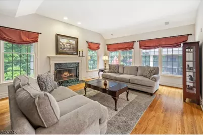 11 King Alex Ct, Sparta Township, NJ 07871 - Photo 9