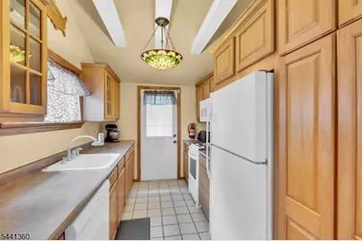 41 E Shore Rd, Jefferson Township, NJ 07849 - Photo 9