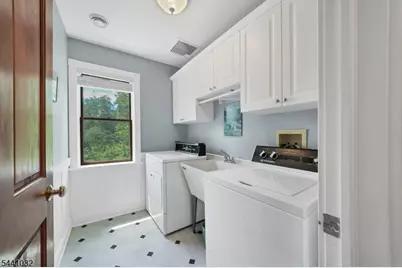 234 Fairview Ave, Washington Township, NJ 07853 - Photo 33