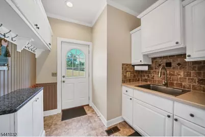 234 Fairview Ave, Washington Township, NJ 07853 - Photo 21