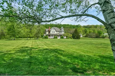 234 Fairview Ave, Washington Township, NJ 07853 - Photo 49