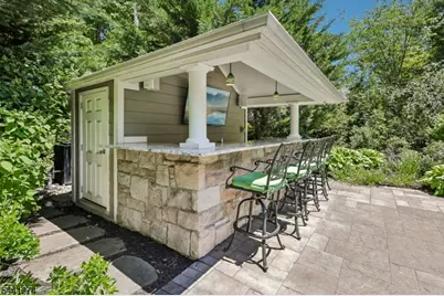 4 Holmehill Ln, Roseland, NJ 07068 - Photo 47