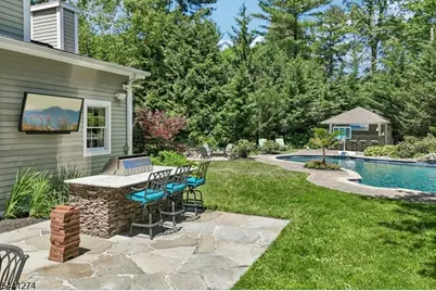 4 Holmehill Ln, Roseland, NJ 07068 - Photo 45